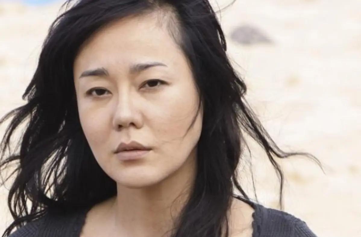 Yunjin Kim interpret&oacute; a Sun-Hwa Kwon