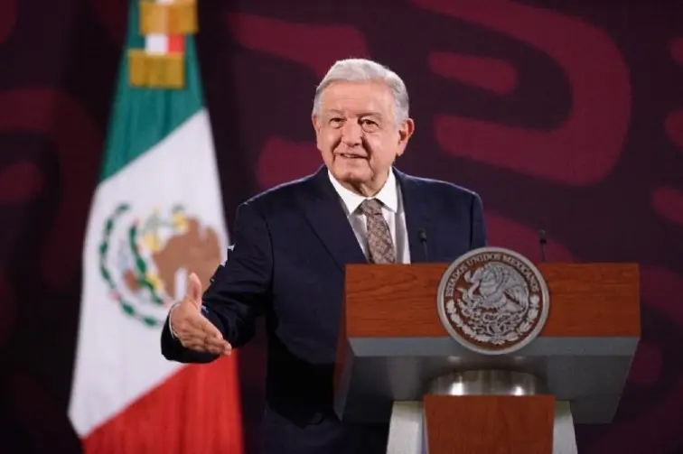 L&oacute;pez Obrador respondi&oacute; al anunci&oacute; de pausar la planta de Tesla en Nuevo Le&oacute;n por el contexto electoral 