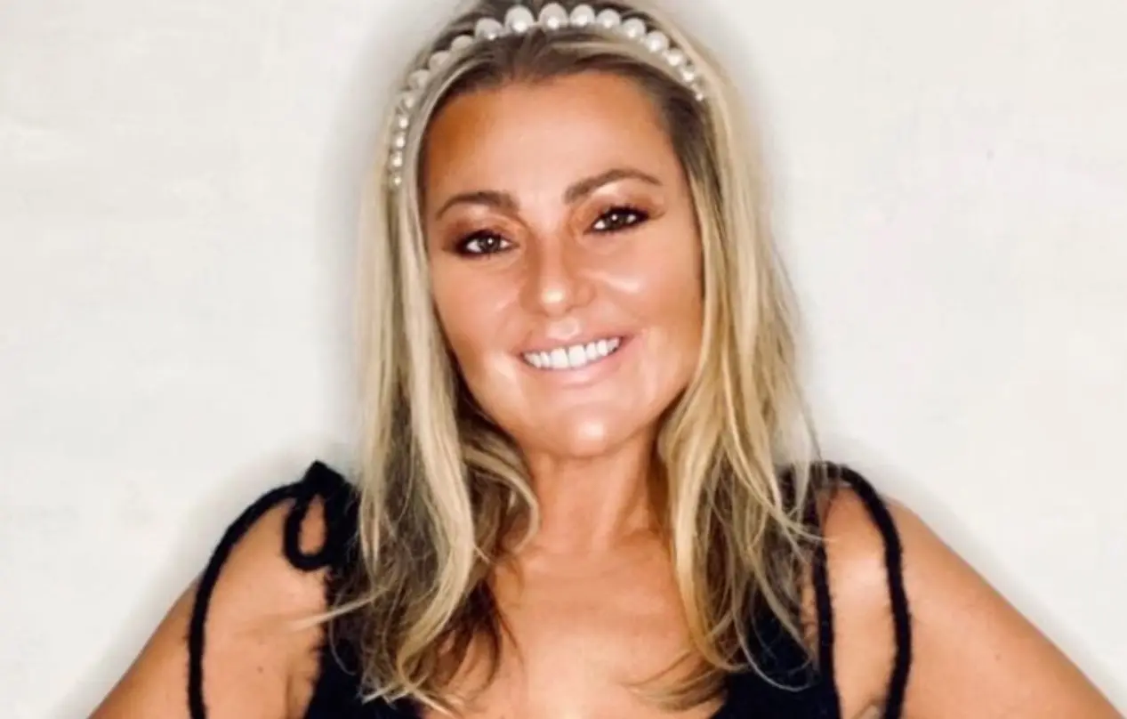 El 2009 fue un a&ntilde;o dif&iacute;cil para Amaia, ya que su padre falleci&oacute;, lo que le caus&oacute; varios problemas emocionales.