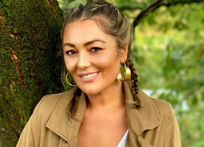 Sony Music los contact&oacute;, y a partir de ah&iacute;, la banda tuvo un gran &eacute;xito hasta 2007, cuando Amaia se retir&oacute;.