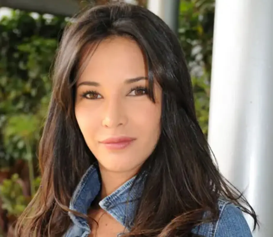 Fue una actriz colombiana que trabajó con Mauricio en la telenovela 'Victoria' en 2007 y, posteriormente, surgió el amor. Su romance duró alrededor de 3 años.