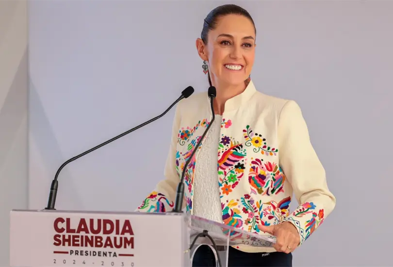 Sheinbaum presenta iniciativas constitucionales: becas, pensiones y no reelecci&oacute;n