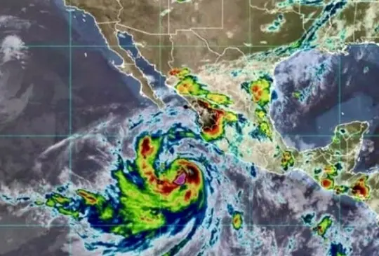 Ciclón Carlotta: LLUVIAS intensas y TORMENTAS eléctricas en varios estados de México