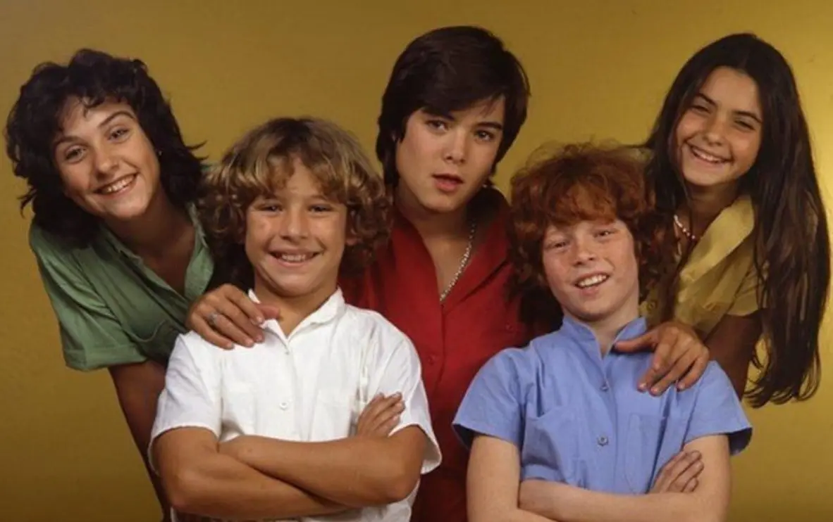 La agrupaci&oacute;n fue creada en Espa&ntilde;a, pero su fama lleg&oacute; a varios pa&iacute;ses de Latinoam&eacute;rica. En alusi&oacute;n al juego de mesa, cada uno de los integrantes de Parch&iacute;s representaba un color.