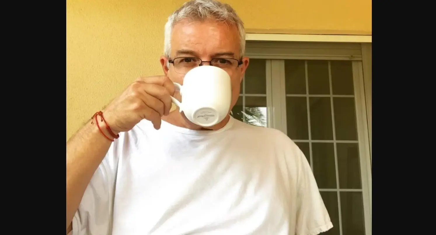 Dej&oacute; la banda en 1983 para probar suerte como solista, pero no tuvo &eacute;xito. Ahora tiene 57 a&ntilde;os y es accionista de una empresa de distribuci&oacute;n comercial. Hace unos a&ntilde;os perdi&oacute; un brazo en un accidente automovil&iacute;stico y, tras recuperarse, empez&oacute; a dar conferencias motivacionales.