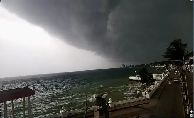 Hurac&aacute;n Beryl provoca Alerta Roja en Yucat&aacute;n: 1,270 refugios habilitados