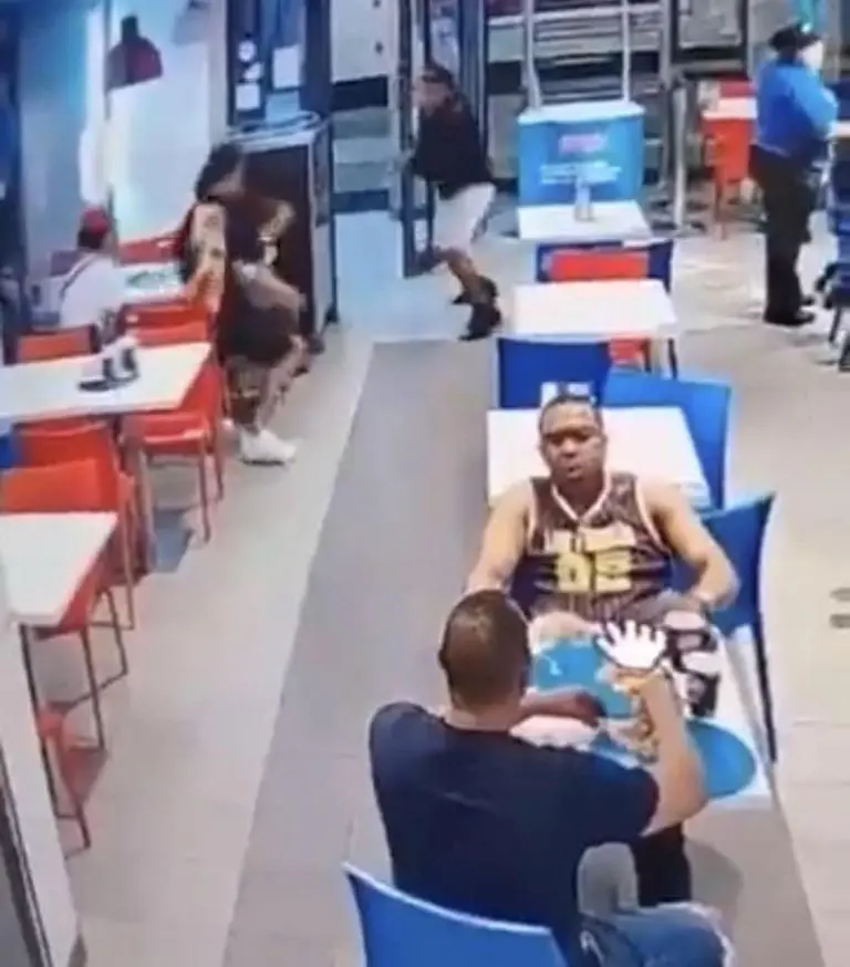 El hombre ya tenía fijado a sus objetivosFoto: Captura