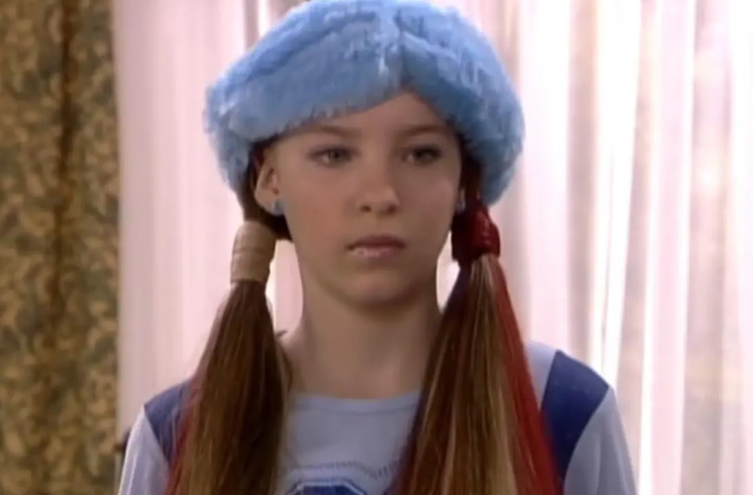 En 2002 protagonizó Cómplices al rescate, interpretando doble papel (Mariana y Silvana).