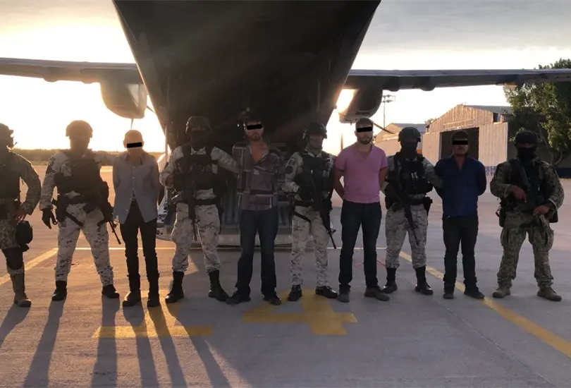 En un operativo conjunto, el Ejército Mexicano y la Guardia Nacional detuvieron a Luis "N", alias ´El R-8´, en el municipio de Tamazula, Durango En un operativo conjunto, el Ejército Mexicano y la Guardia Nacional detuvieron a Luis "N", alias ´El R-8´, en el municipio de Tamazula, Durango