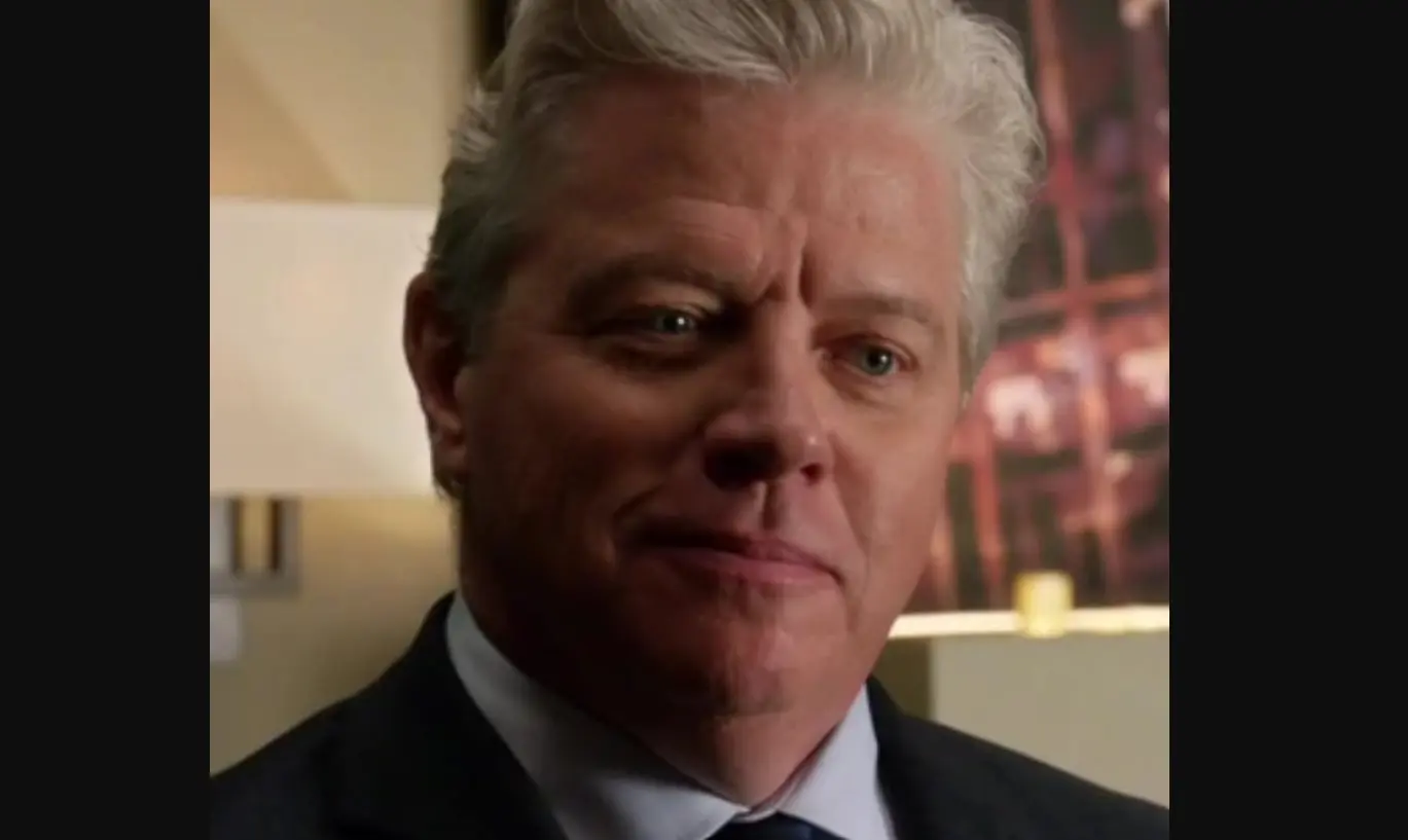 Ahora tiene 65 años y ha participado en series como DC´s Legends of Tomorrow y Duda razonable.