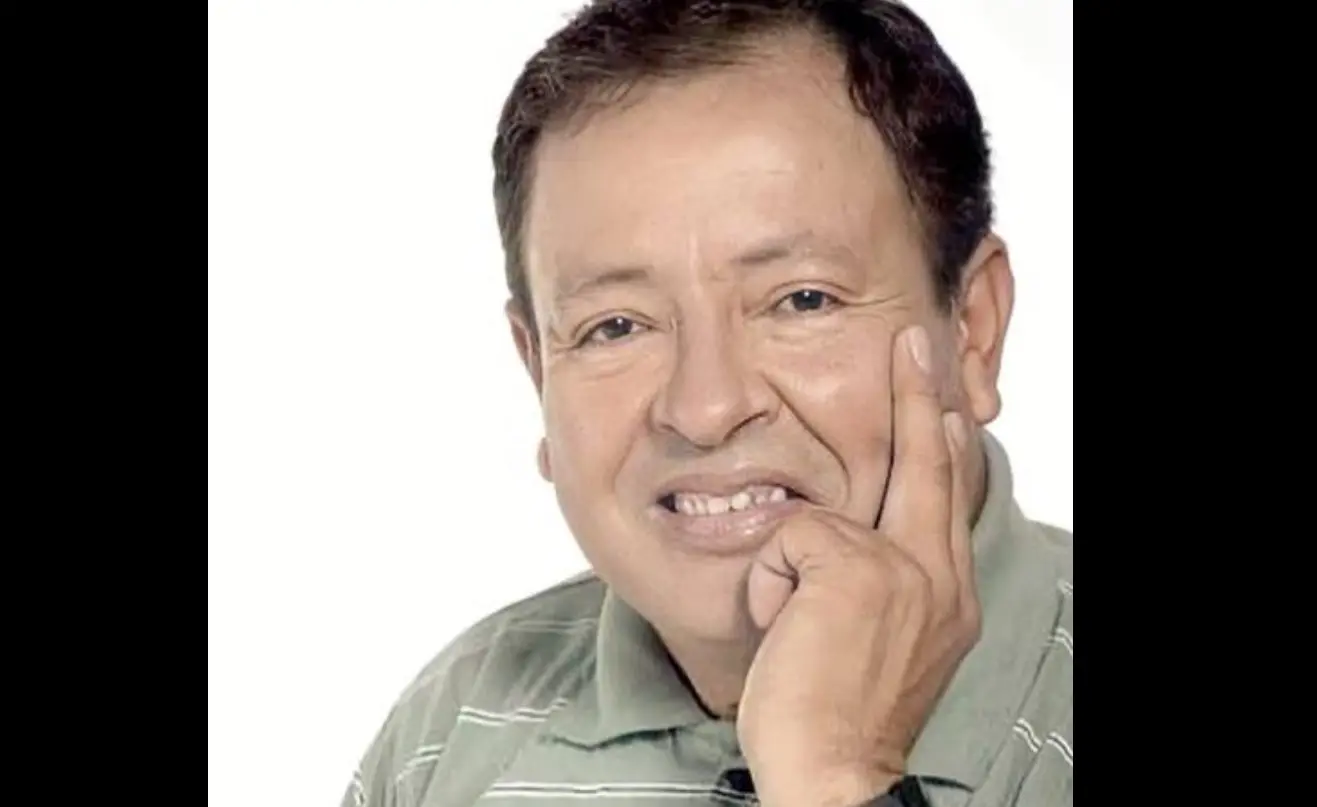 El comediante falleció el 30 de julio de 2021 a la edad de 55 años por complicaciones de COVID-19.