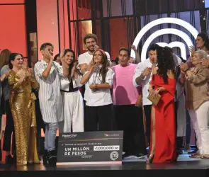 Participante de MasterChef Celebrity confirma romance con uno de los chefs del programa