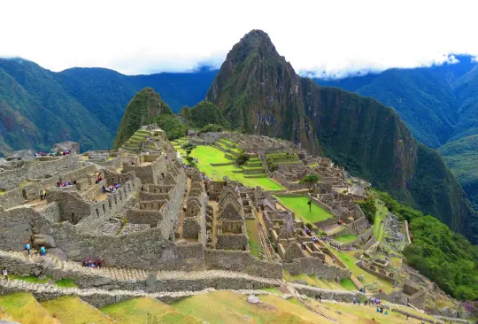 Muere adulto mayor mexicano al caer durante recorrido en Machu Picchu - Pexels