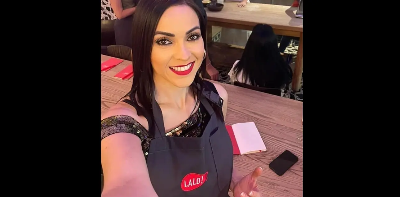 Adem&aacute;s, se convirti&oacute; en conductora del programa 'Nuestra Casa' en Televisa, reemplazando temporalmente a Raquel Bigorra.