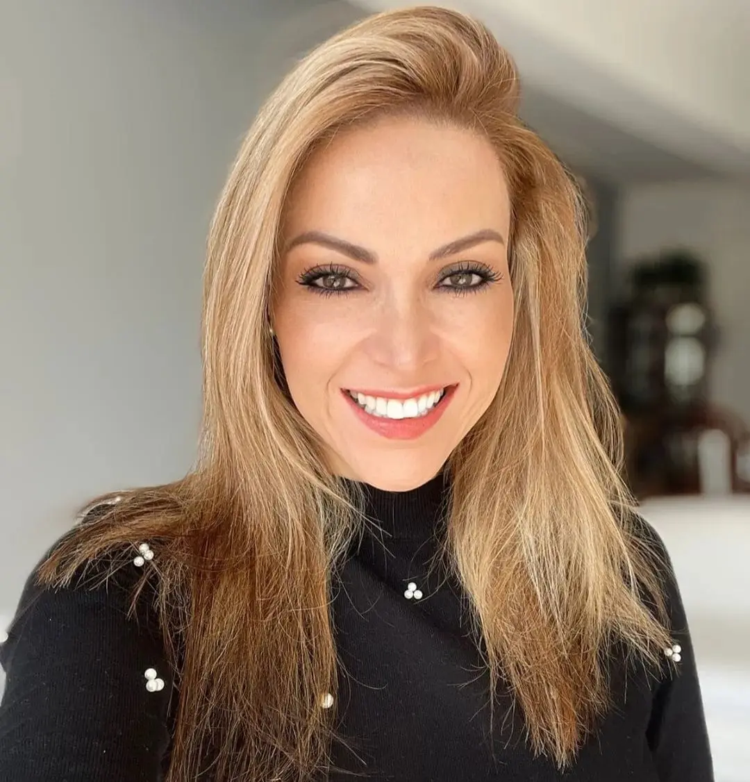 Hoy en d&iacute;a, tiene 44 a&ntilde;os y ha continuado trabajando en teatro y como cantante.