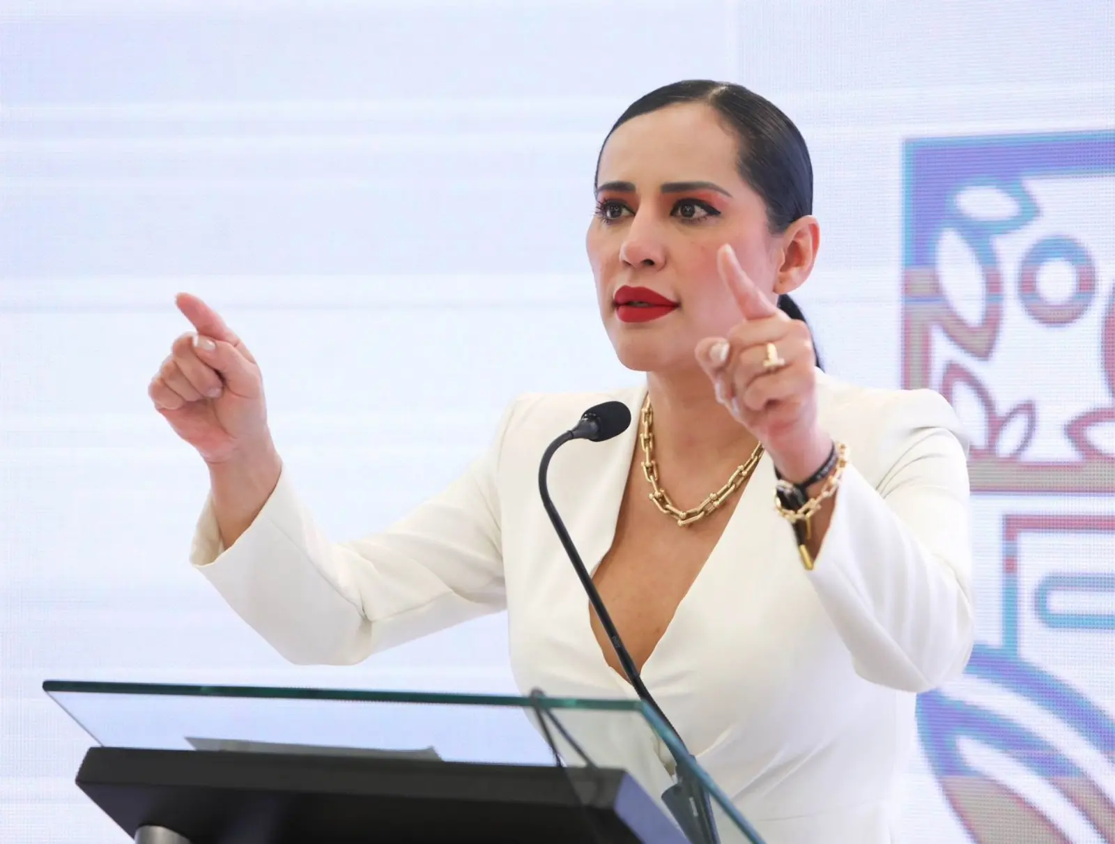 Sandra Cuevas Especial