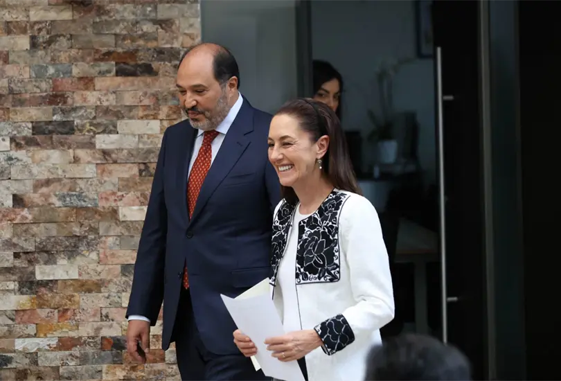 L&aacute;zaro C&aacute;rdenas Batel junto a Claudia Sheinbaum. 