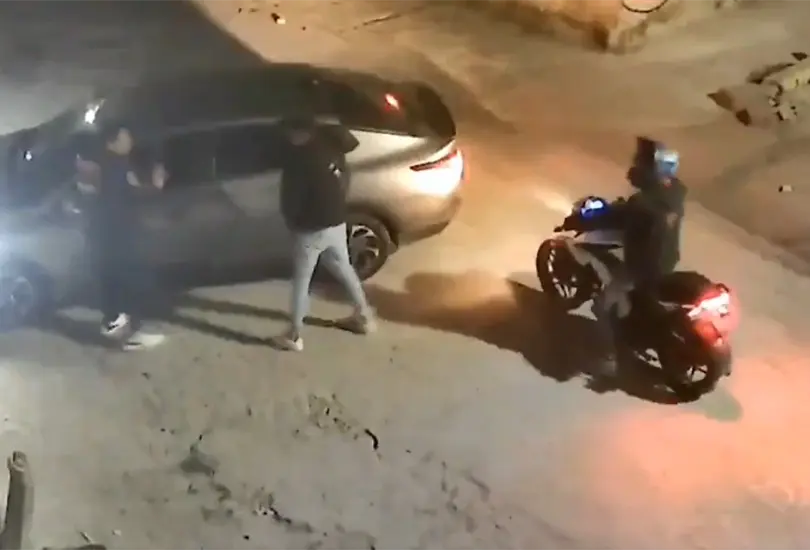 Ya dáselo: Cámaras captan violento asalto en Ecatepec Ya dáselo: Cámaras captan violento asalto en Ecatepec