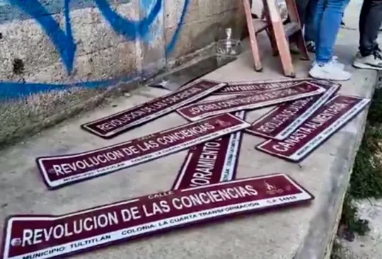 Vecinos retiran nombres de calles en la colonia Cuarta Transformación