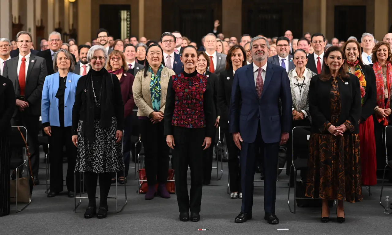  Sheinbaum insta a cónsules a redoblar esfuerzos ante deportaciones 