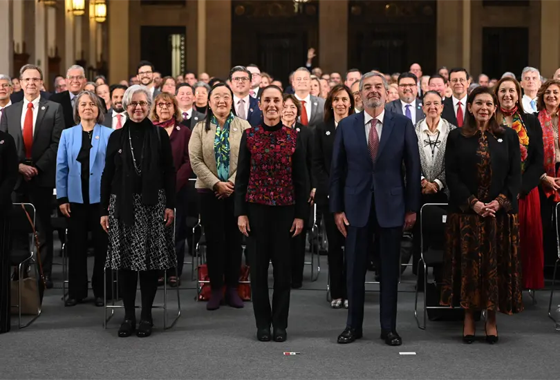 Sheinbaum insta a c&oacute;nsules a redoblar esfuerzos ante deportaciones