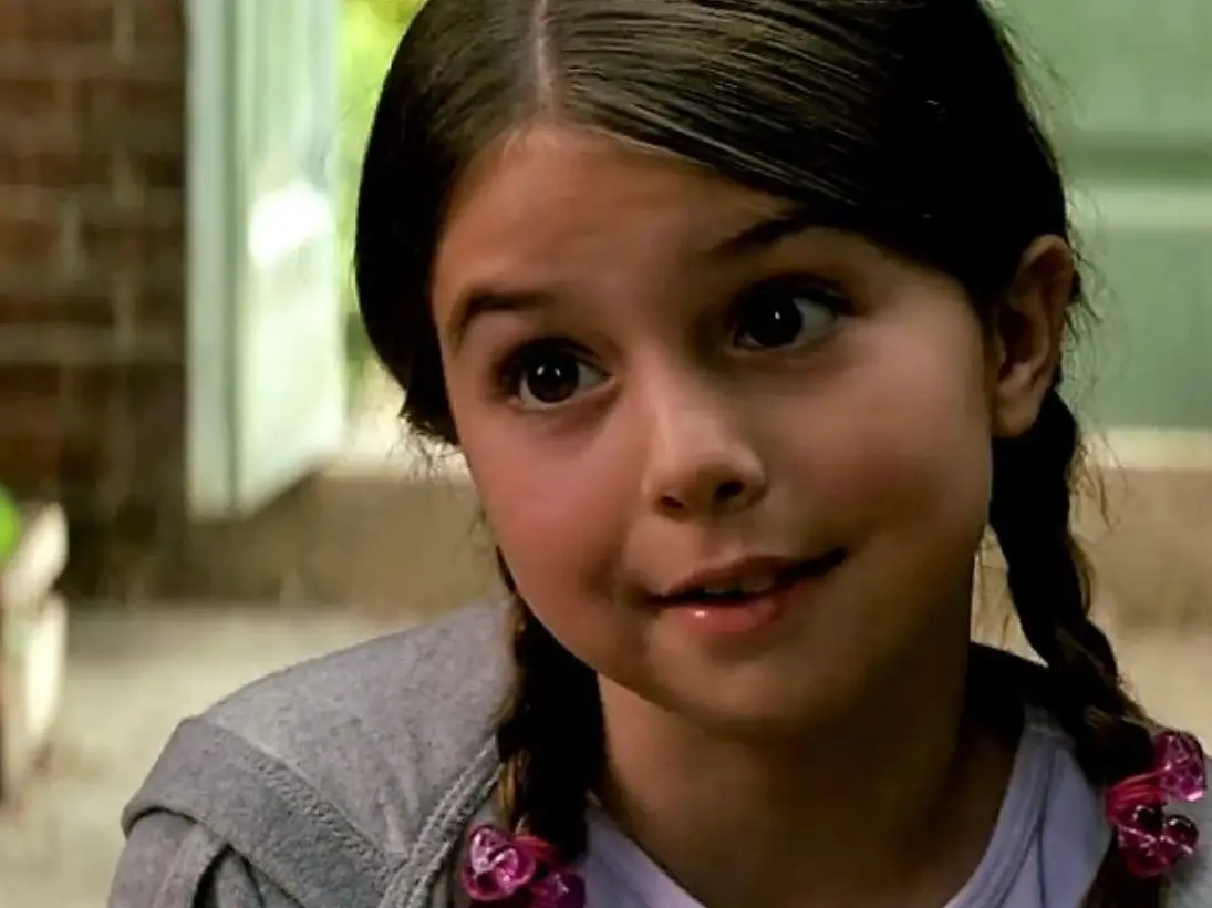 Emma Lockhart interpretó a Rachel Dawes de niña