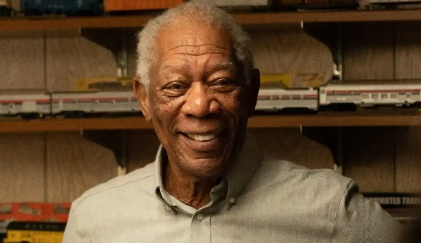 Ahora tiene 87 años. En los últimos años ha trabajado en películas como 'Lucy' y 'Un golpe con estilo'.