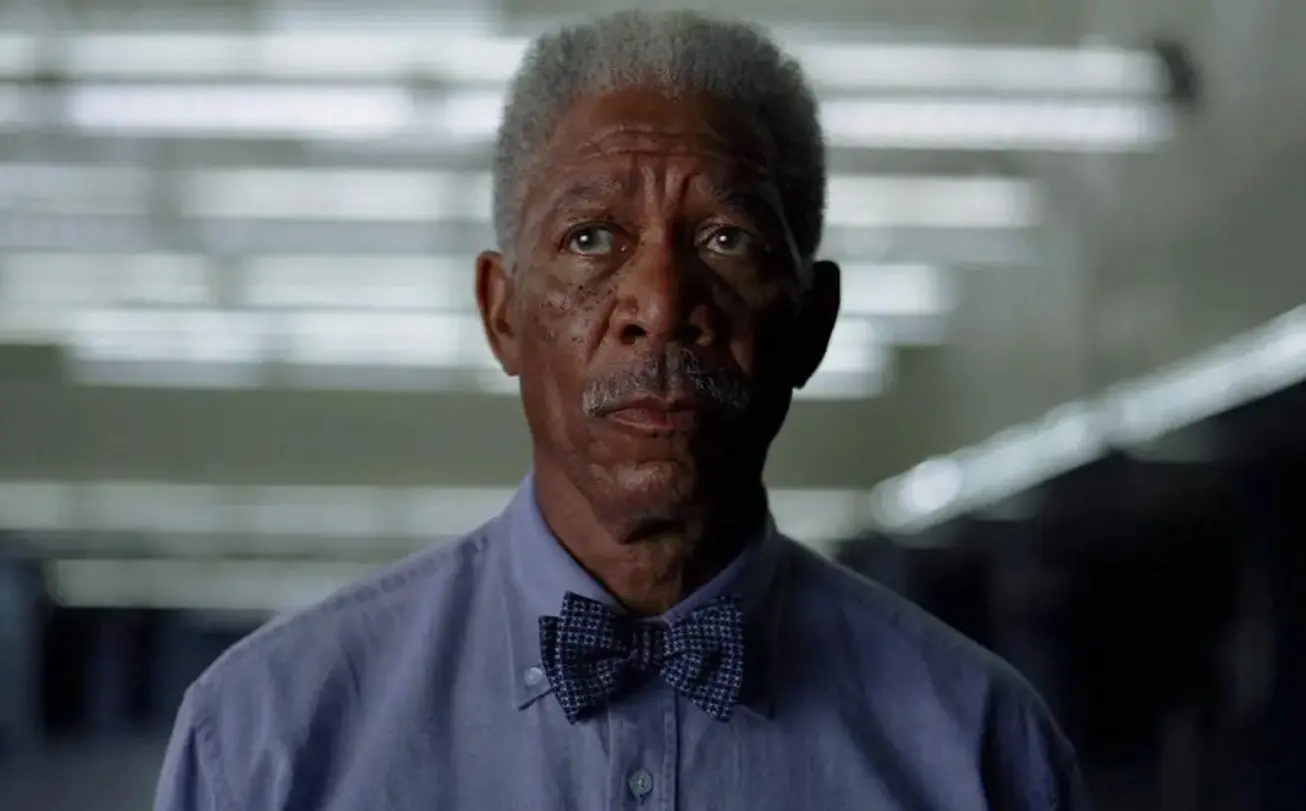 Morgan Freeman interpretó a Lucius Fox, el director ejecutivo de Wayne Enterprises