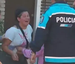 Mujer llora desconsolada a su sobrino asesinado por un hombre al que intentó asaltar: "Hijos de p*ta"