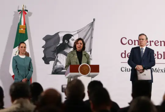 Claudia Sheinbaum, Paula Bellizia y Marcelo Ebrard en conferencia de prensa