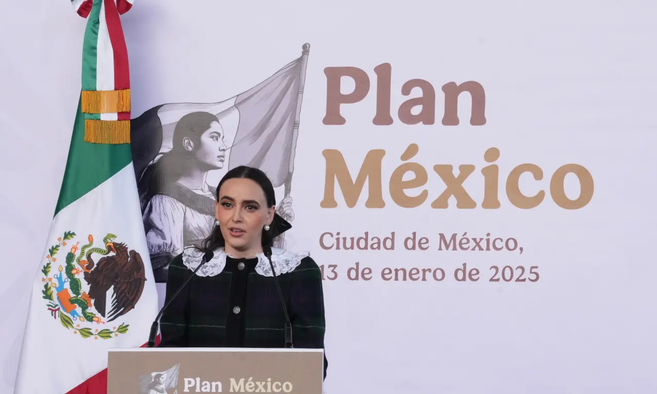  Altagracia Gómez Sierra en la presentación del Plan México. 