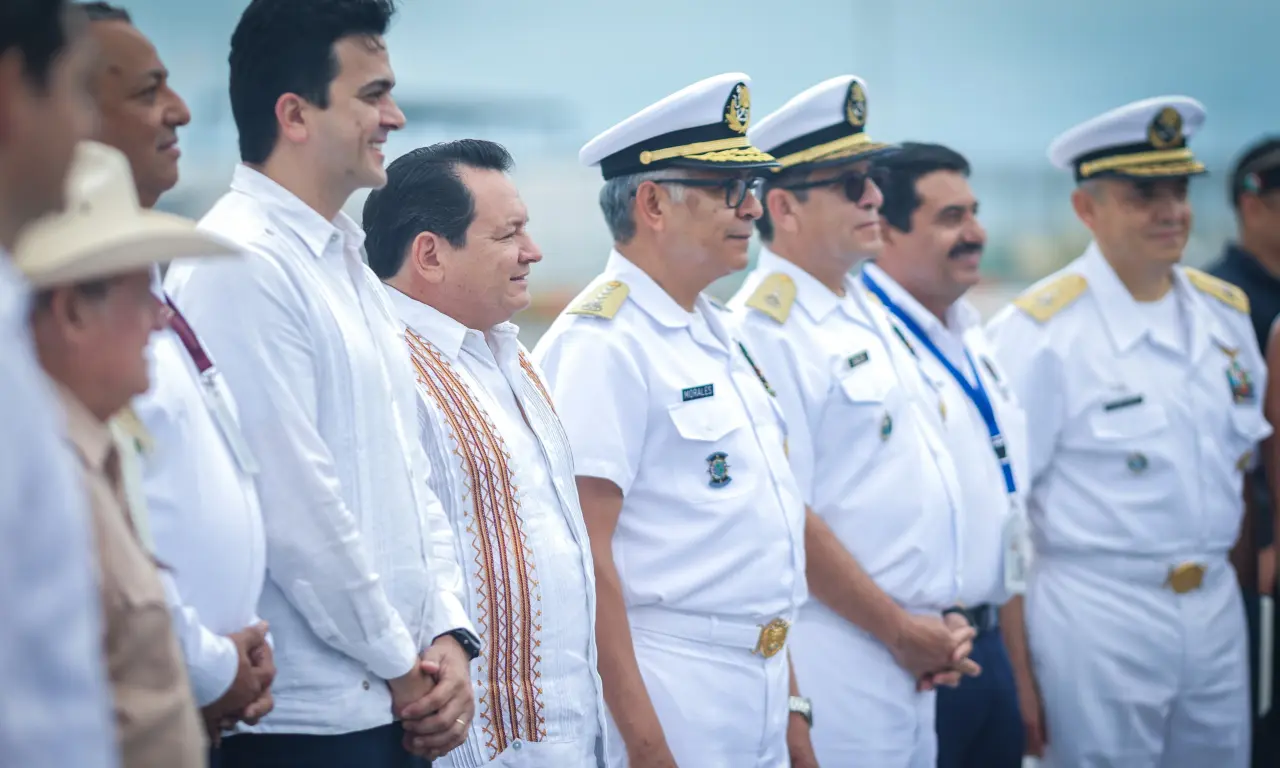  El gobernador de Yucatán encabezó la Mesa Comercial del Puerto Progreso 