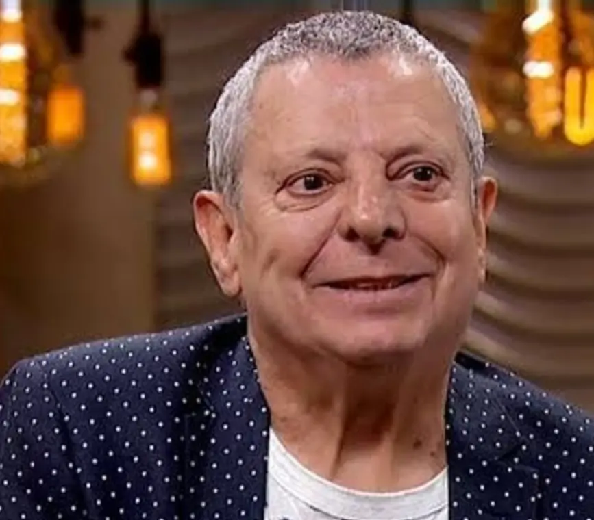 Ahora tiene 74 años y es padre de cuatro hijos. Ha trabajado en telenovelas como 'Betty en NY' y '3 familias'.