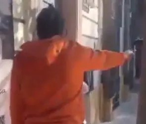 Lady Banquetas: Tunden a venezolana por adueñarse de banqueta en Oaxaca