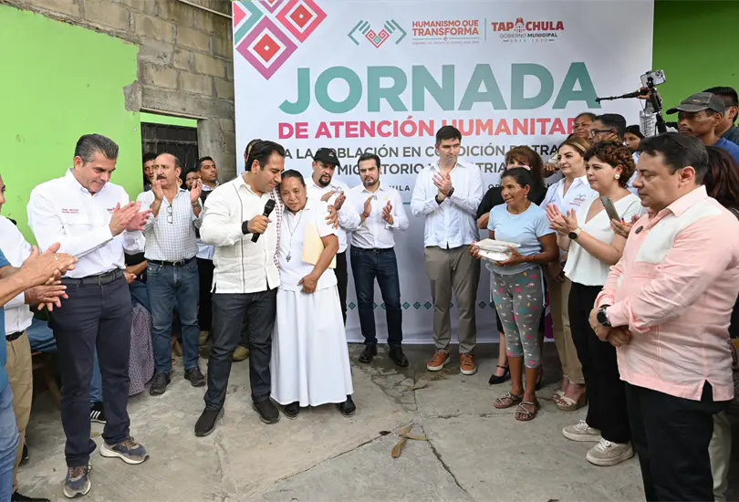 Eduardo Ram&iacute;rez brind&oacute; atenci&oacute;n en la jornada de atenci&oacute;n humanitaria