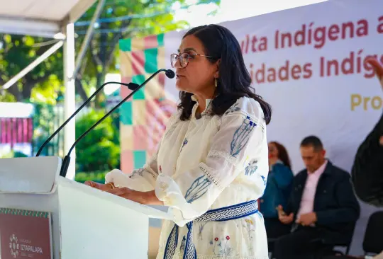 Aleida Alavez en conferencia