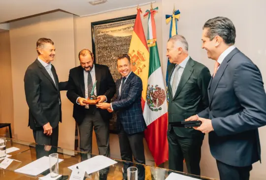 Pablo Lemus resalta el potencial turístico de Jalisco durante su visita a España