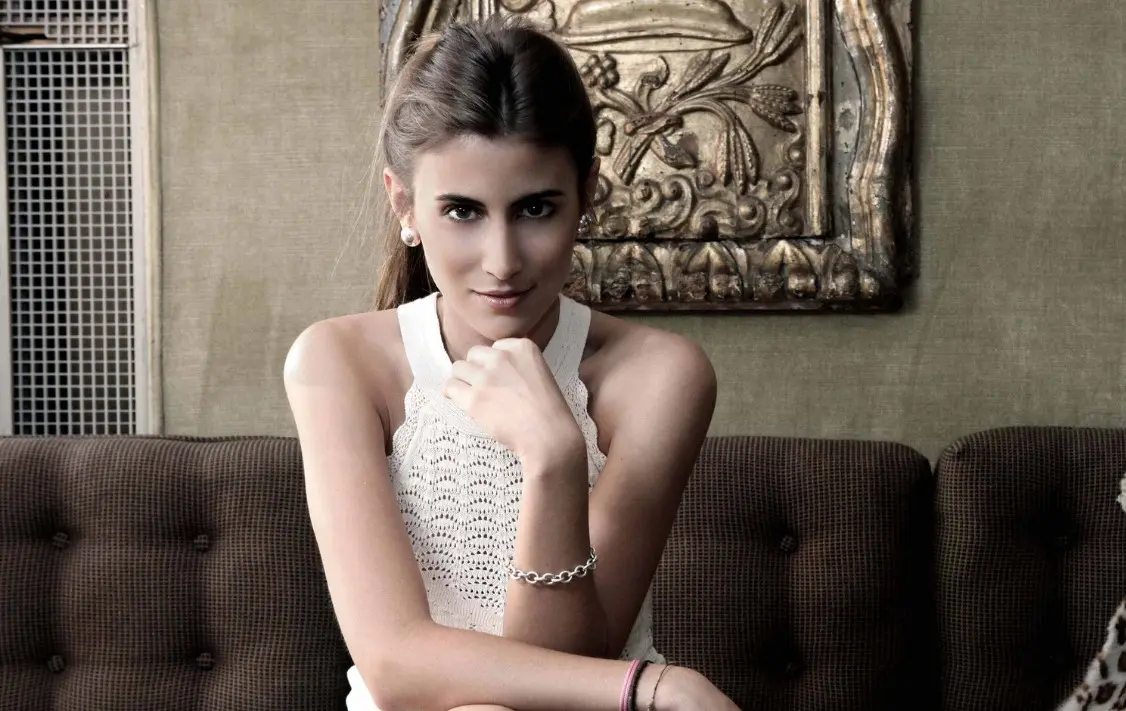 Fue autora de un blog de moda donde analizaba el estilo de diversas celebridades.