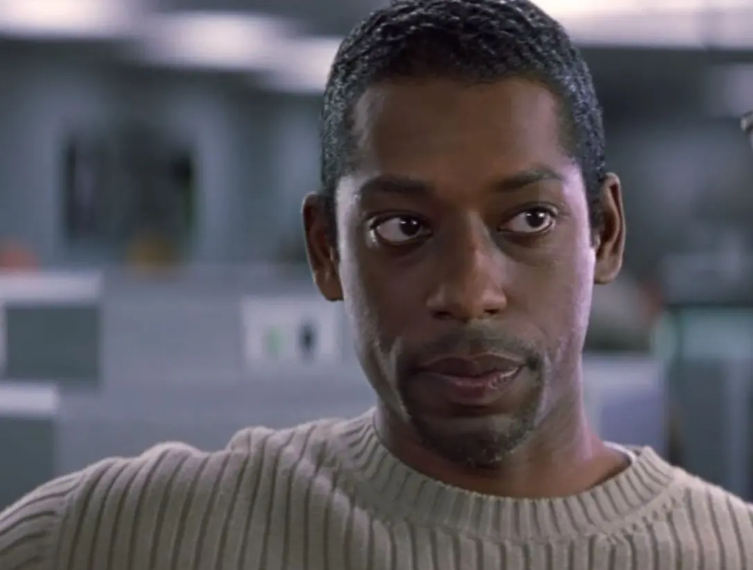 Orlando Jones interpretó a Daniel, compañero de trabajo de Elliot