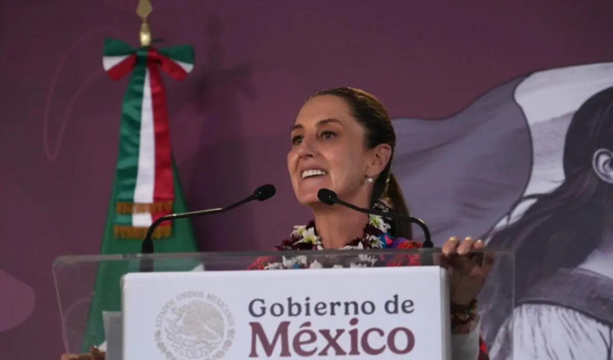  Claudia Sheinbaum durante su gira por Oaxaca. 