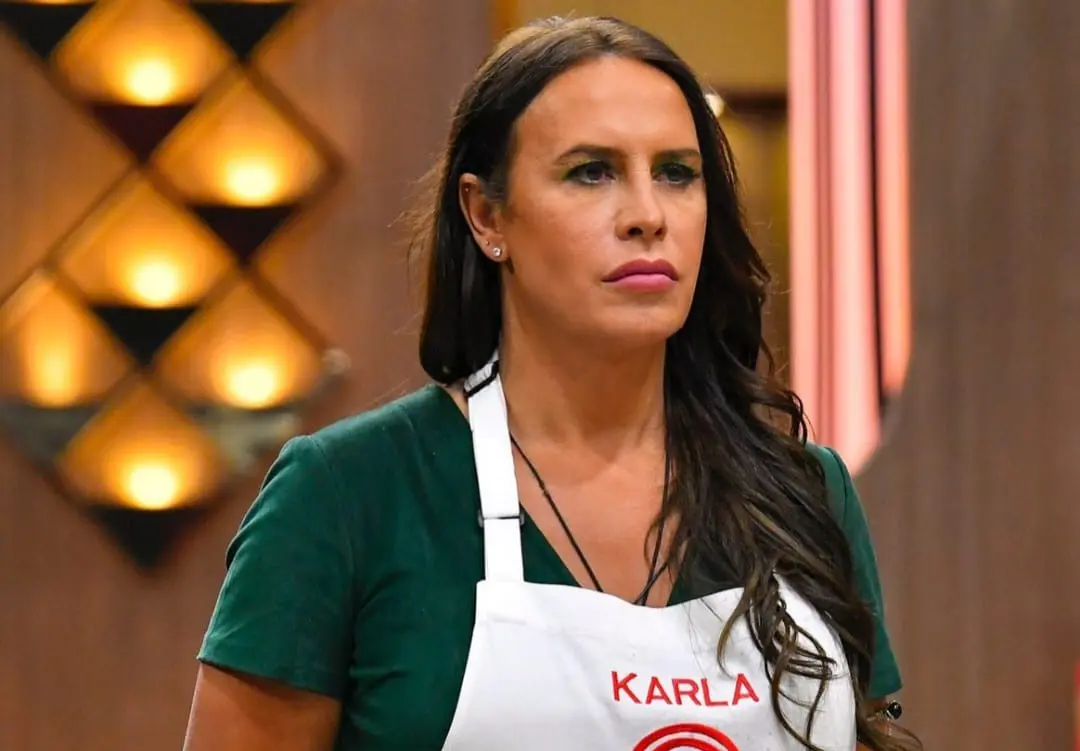 En 2018, reapareció en televisión ya como Karla Sofía Gascón, compartiendo su identidad y experiencia.