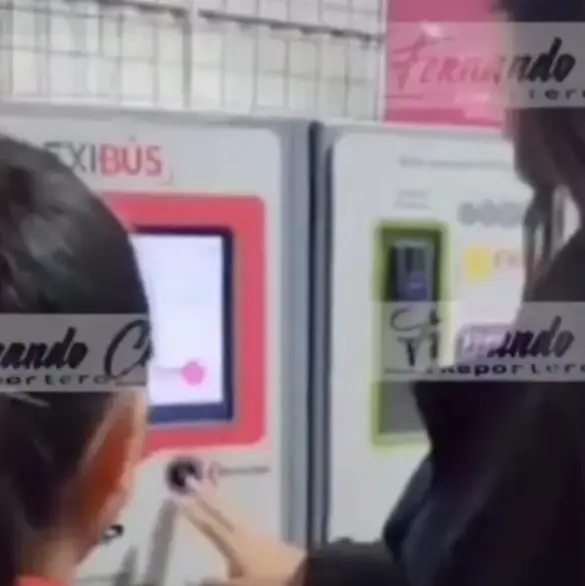 Graban video para adultos en la Línea 2 del Mexibús en Edomex 