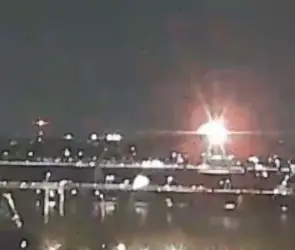 El momento exacto en el que avión choca contra helicóptero en Washington