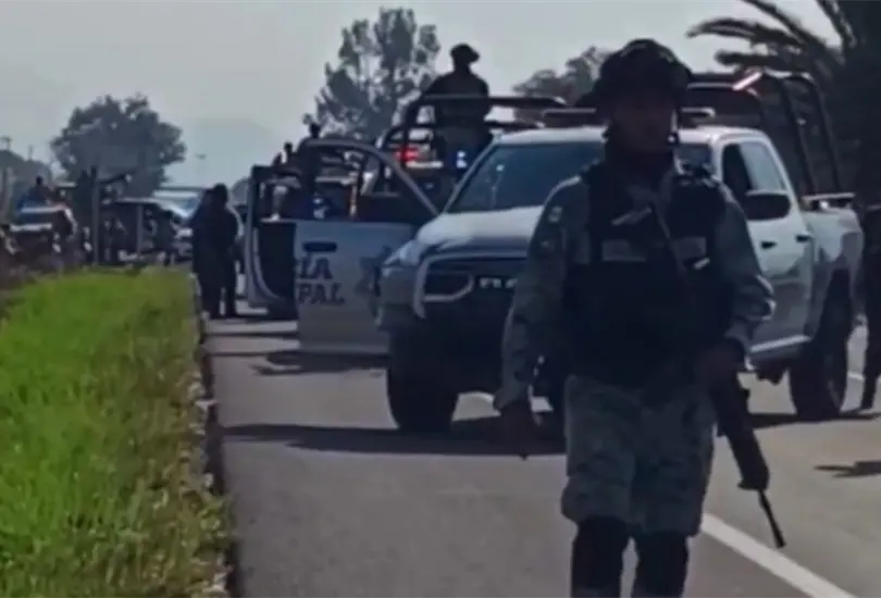 Policía amenaza a reportera que cubría una balacera Policía amenaza a reportera que cubría una balacera
