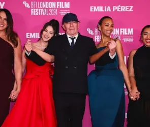 Director de Emilia Pérez asegura que el español es un idioma de países pobres