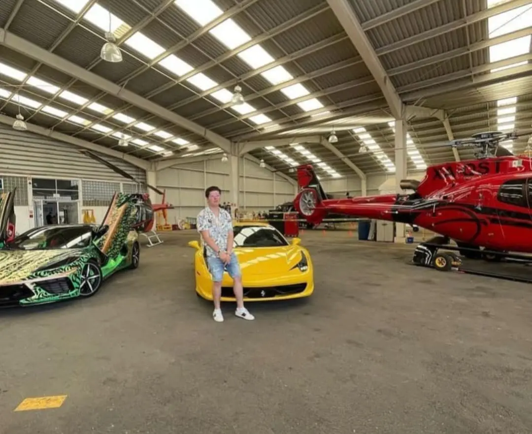 Así era la lujosa mansión donde vivía el influencer