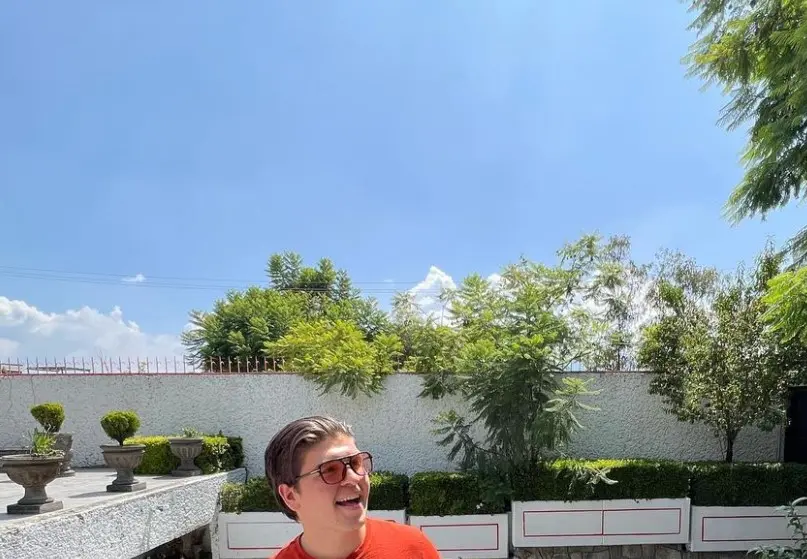 Según señaló Fofo en uno de sus videos, su casa tiene pasadizos secretos y cuartos de seguridad, pero nunca los mostró para proteger la privacidad de su familia.