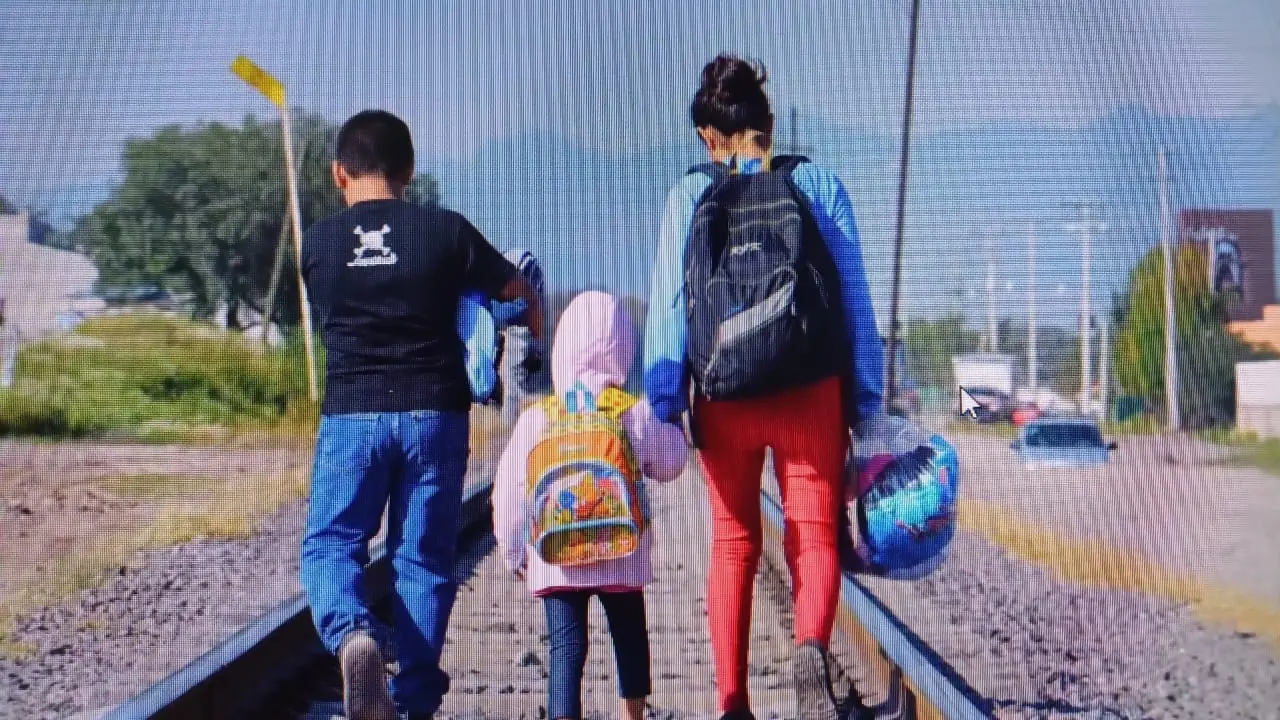  Familias de migrantes temen ser llevadas a la fuerza y separadas 