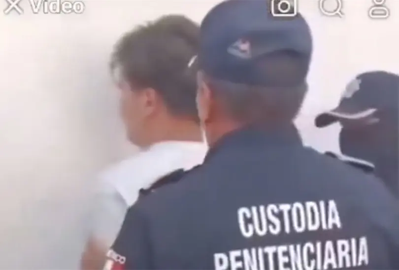 Los custodios que golpearon a Fofo M&aacute;rquez fueron destituidos de sus cargos.