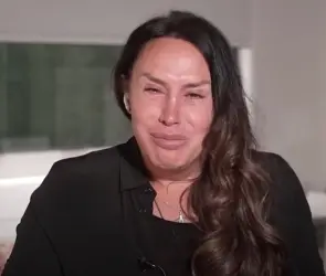 Karla Sofía Gascón manda desgarrador mensaje tras ser cancelada por Netflix